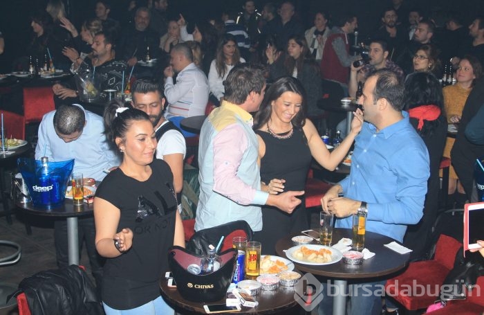 Klavuzum Karga,  Sezgincan ile coştu...