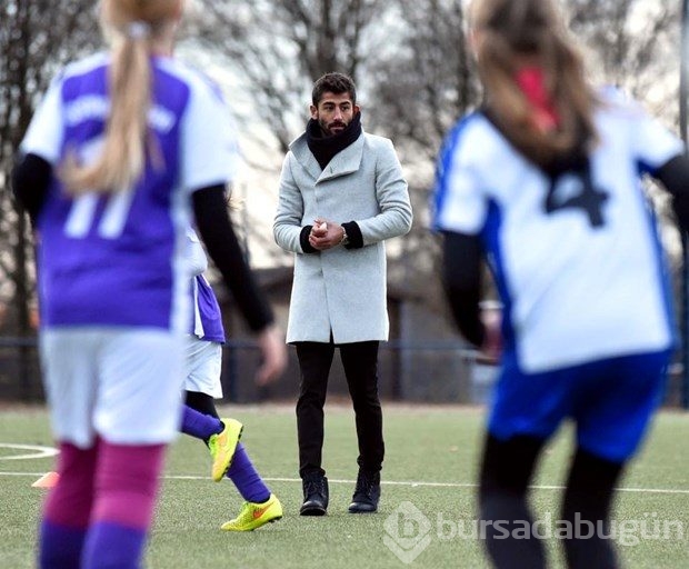 Türk futbolcu "kadın hakem" cezası