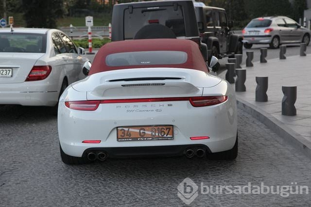 Ünlülerin servet değerindeki otomobilleri