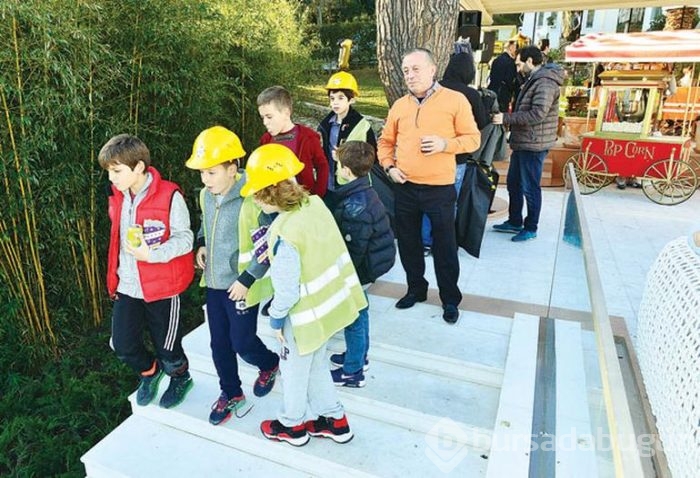 Ali Ağaoğlu'ndan oğluna inşa temalı doğum günü