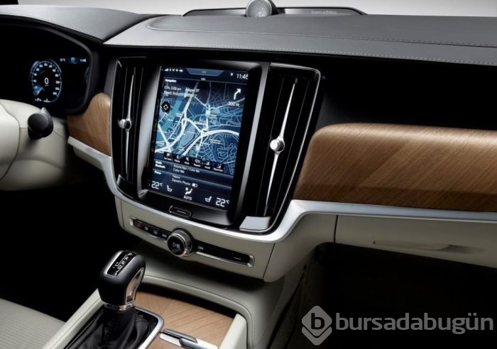 Volvo'nun göz kamaştıran sedanı 'S90'