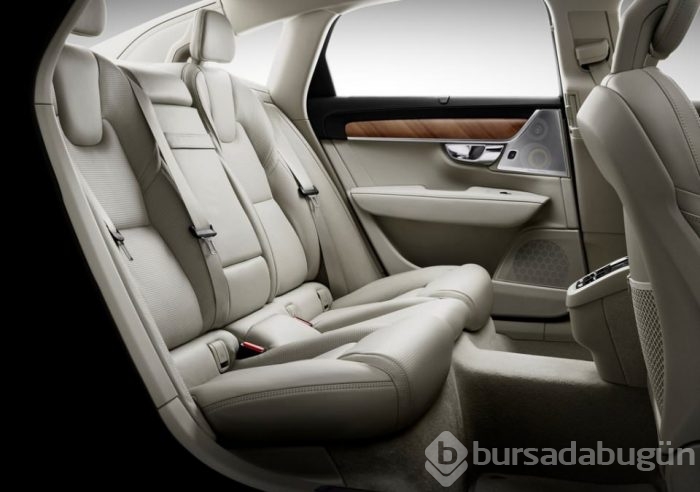 Volvo'nun göz kamaştıran sedanı 'S90'