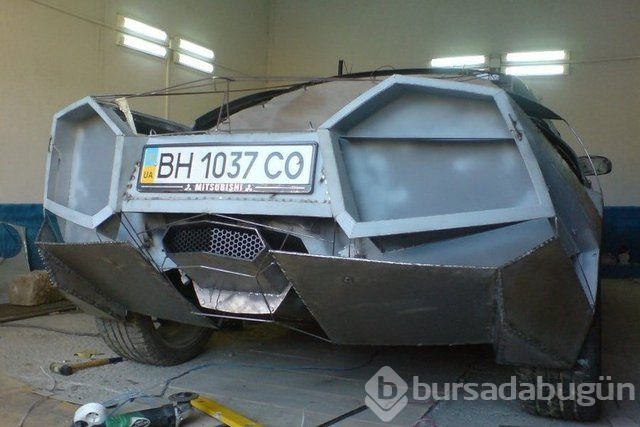 Evinde Lambhorgini Aventador yaptı!