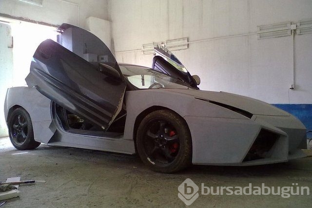 Evinde Lambhorgini Aventador yaptı!