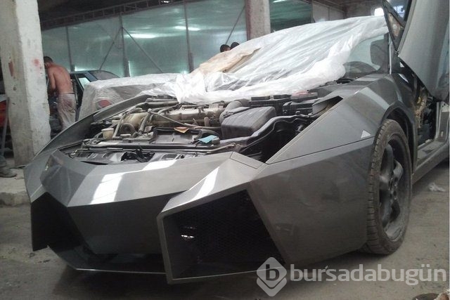 Evinde Lambhorgini Aventador yaptı!