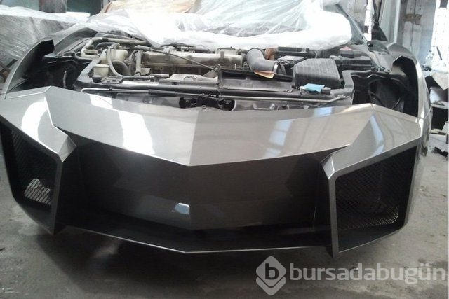 Evinde Lambhorgini Aventador yaptı!