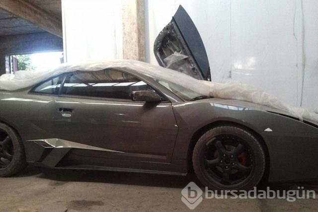 Evinde Lambhorgini Aventador yaptı!