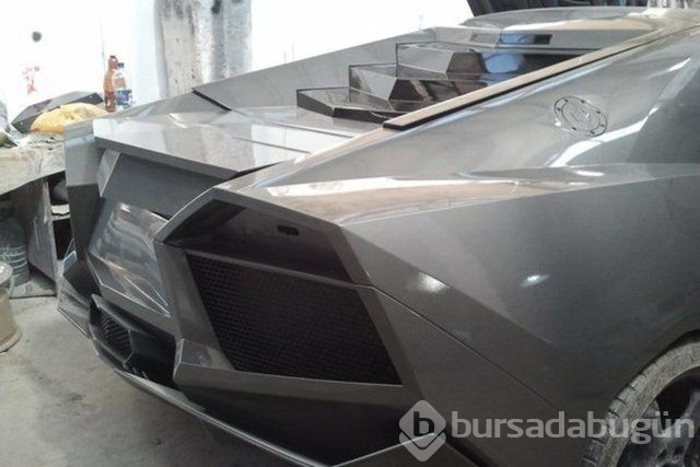 Evinde Lambhorgini Aventador yaptı!