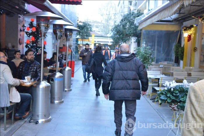 Hande Ataizi'ye şok taciz!