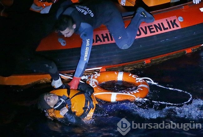 Ege'de sığınmacı teknesi battı: 11 ölü, 13 kayıp