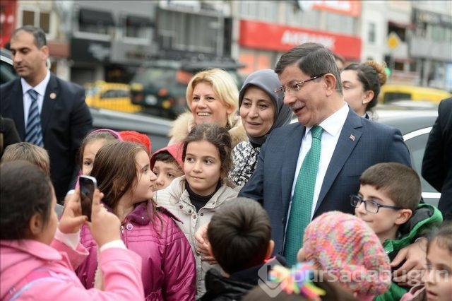 Davutoğlu çocukları ofisinde ağırladı