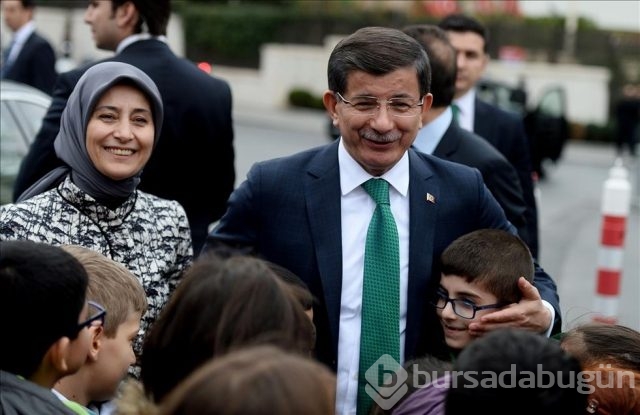 Davutoğlu çocukları ofisinde ağırladı