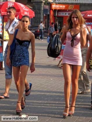 Erkeklerin girmesi yasak kasabada sadece kadınlar yaşıyor