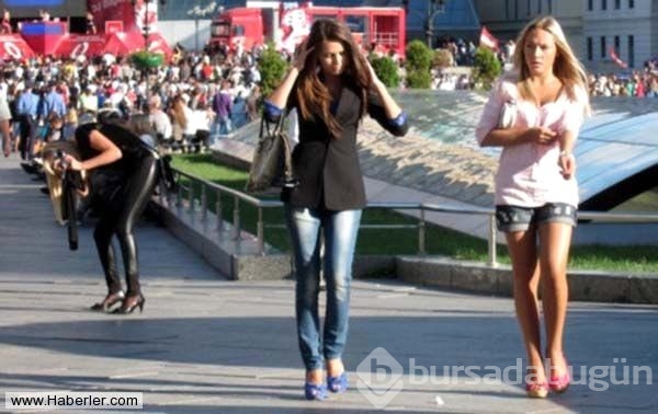 Erkeklerin girmesi yasak kasabada sadece kadınlar yaşıyor
