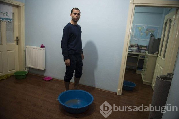 İSKİ'nin deposu patladı, evleri su bastı