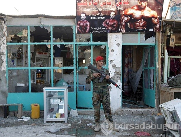 Taliban'dan havaalanına kanlı baskın:50 ölü