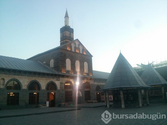 Ulu Camii'de ezan sesleri susturuldu!