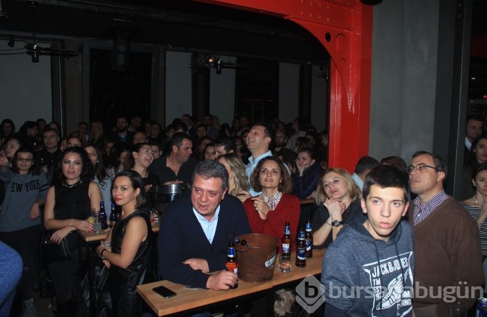 Yeni Türkü'den Bursa'da müzik ziyafeti...