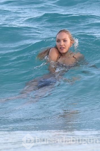 Candice Swanepoel çekimde