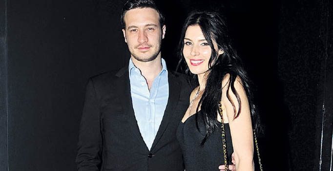 Hatice Şendil'in cesur kıyafeti