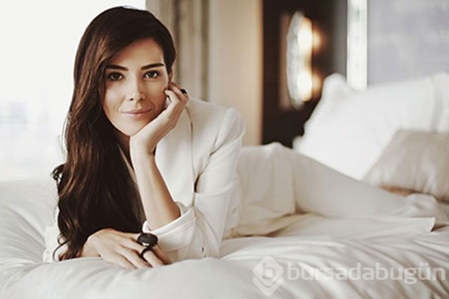 Hatice Şendil'in cesur kıyafeti