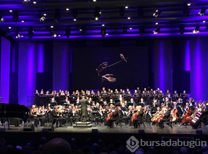 Sezen Aksu ve İngiliz Kraliyet Filarmoni Orkestrası işbirliği: Belki şehre bir orkestra gelir...