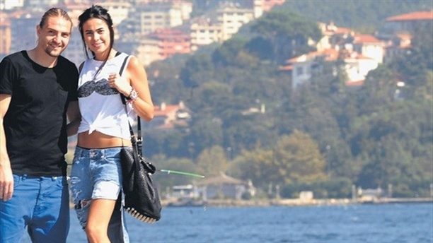 Asena Erkin ayrılık iddialarına son noktayı koydu!