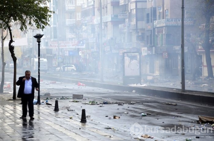 Diyarbakır'da eylem çağrısı sokakları savaş alanına çevirdi!