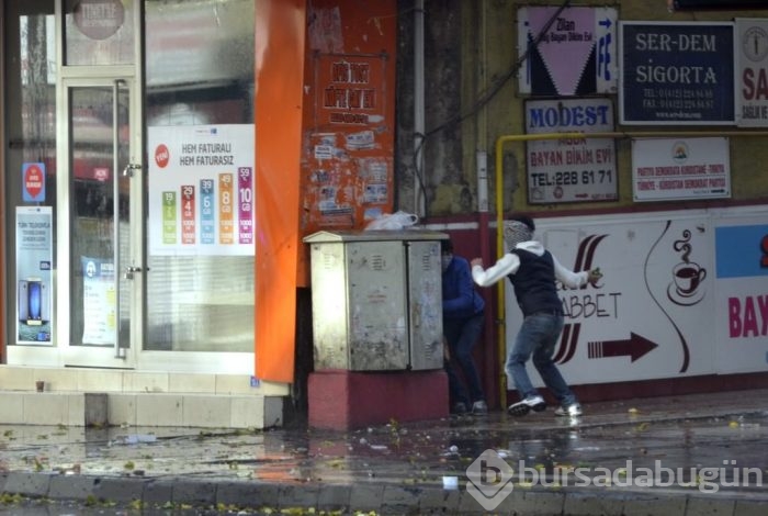 Diyarbakır'da eylem çağrısı sokakları savaş alanına çevirdi!