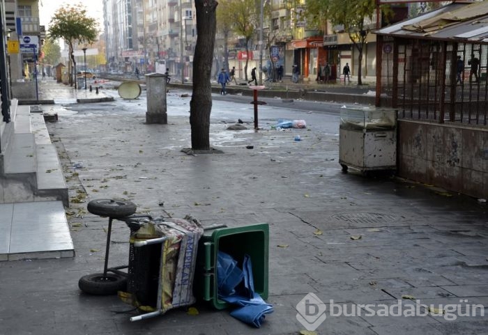 Diyarbakır'da eylem çağrısı sokakları savaş alanına çevirdi!