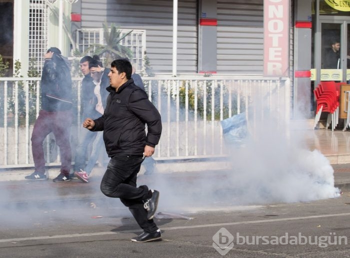 Diyarbakır'da eylem çağrısı sokakları savaş alanına çevirdi!