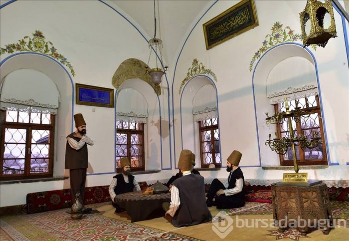 Mevlana Müzesi ziyaretçilerini ağırlıyor