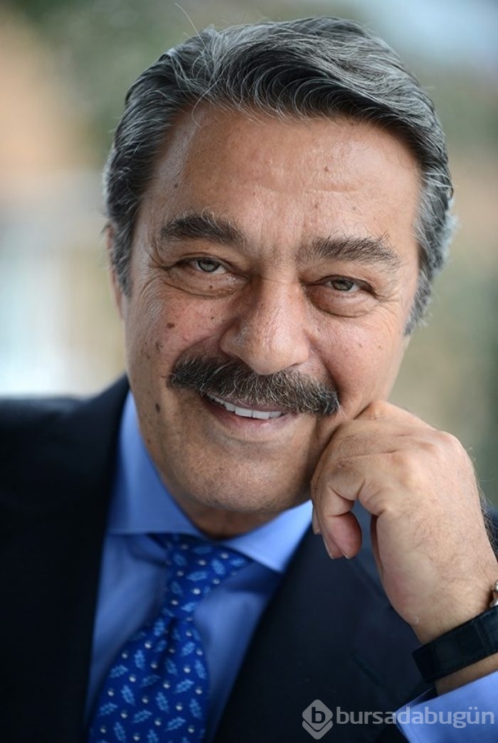 Aklı fikri Kadir İnanır'da
