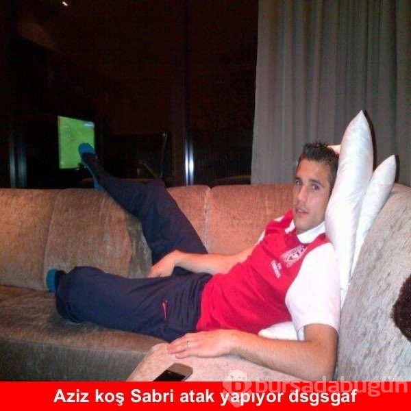 Beşiktaş - Galatasaray derbi capsleri...