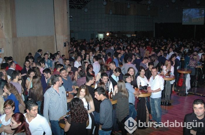 Balkan Party'de dansçılar büyüledi