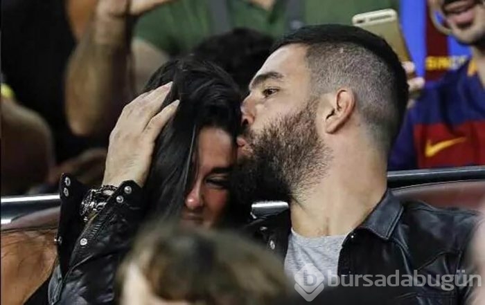 Ünlü çift düğün hazırlıklarına başladı!
