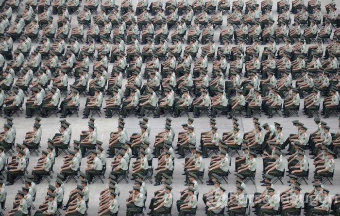 Çin'de kalabalığın sanata dönüştüğü 35 fotoğraf
