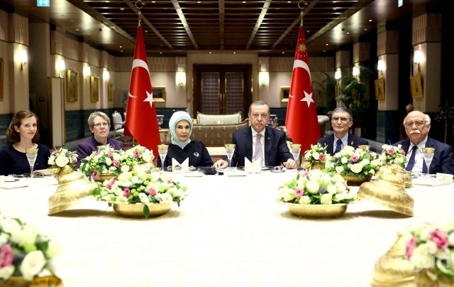 Cumhurbaşkanı Erdoğan, Sancar onuruna akşam yemeği verdi