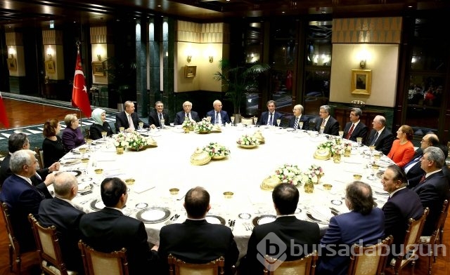 Cumhurbaşkanı Erdoğan, Sancar onuruna akşam yemeği verdi