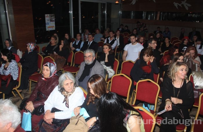 Kelebek hastası Çocuklar için podyuma çıktılar...