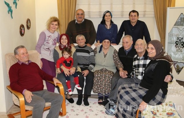 Sürgün edilen aile yıllar sonra bir araya geldi