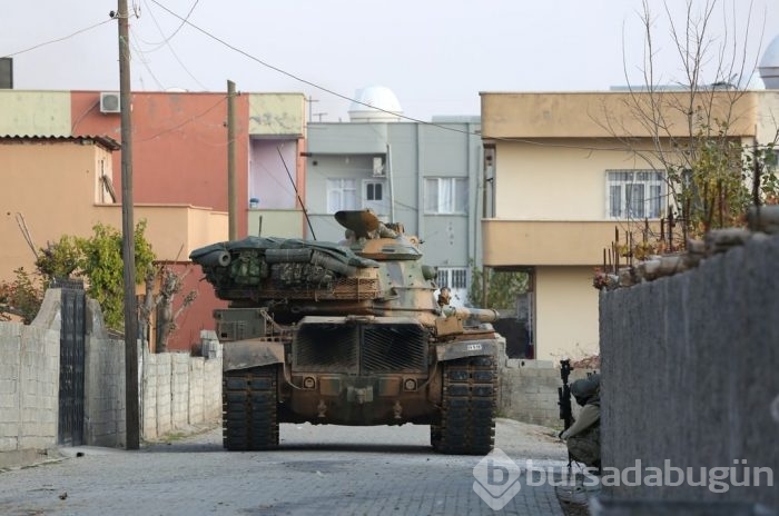 Cizre ve Silopi'de süren operasyonlar böyle görüntülendi!	