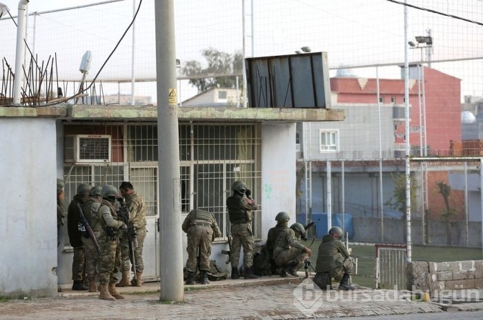 Cizre ve Silopi'de süren operasyonlar böyle görüntülendi!	