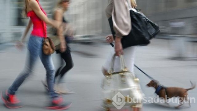 Kadınlar boylarına göre sıralanacak olsa...