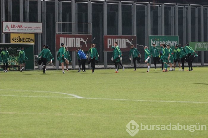 Hamzaoğlu, Bursaspor ile ilk antrenmana çıktı 