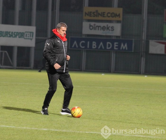 Hamzaoğlu, Bursaspor ile ilk antrenmana çıktı 