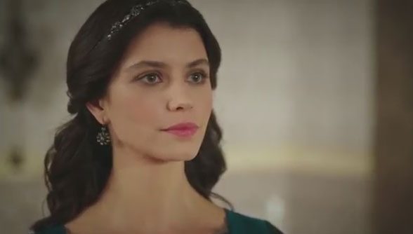 Beren Saat'in ücreti belli oldu