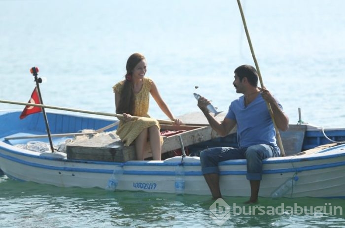 Burak Özçivit ve Fahriye Evcen arasında neler oluyor?