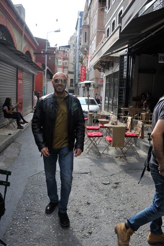 Demir Demirkan baba oluyor