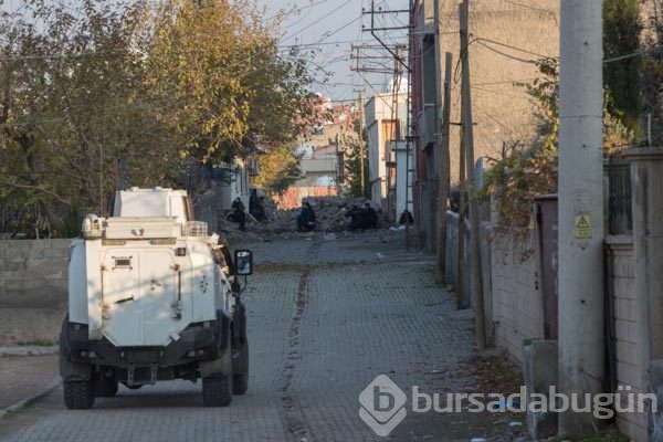 Polis evlere böyle girdi